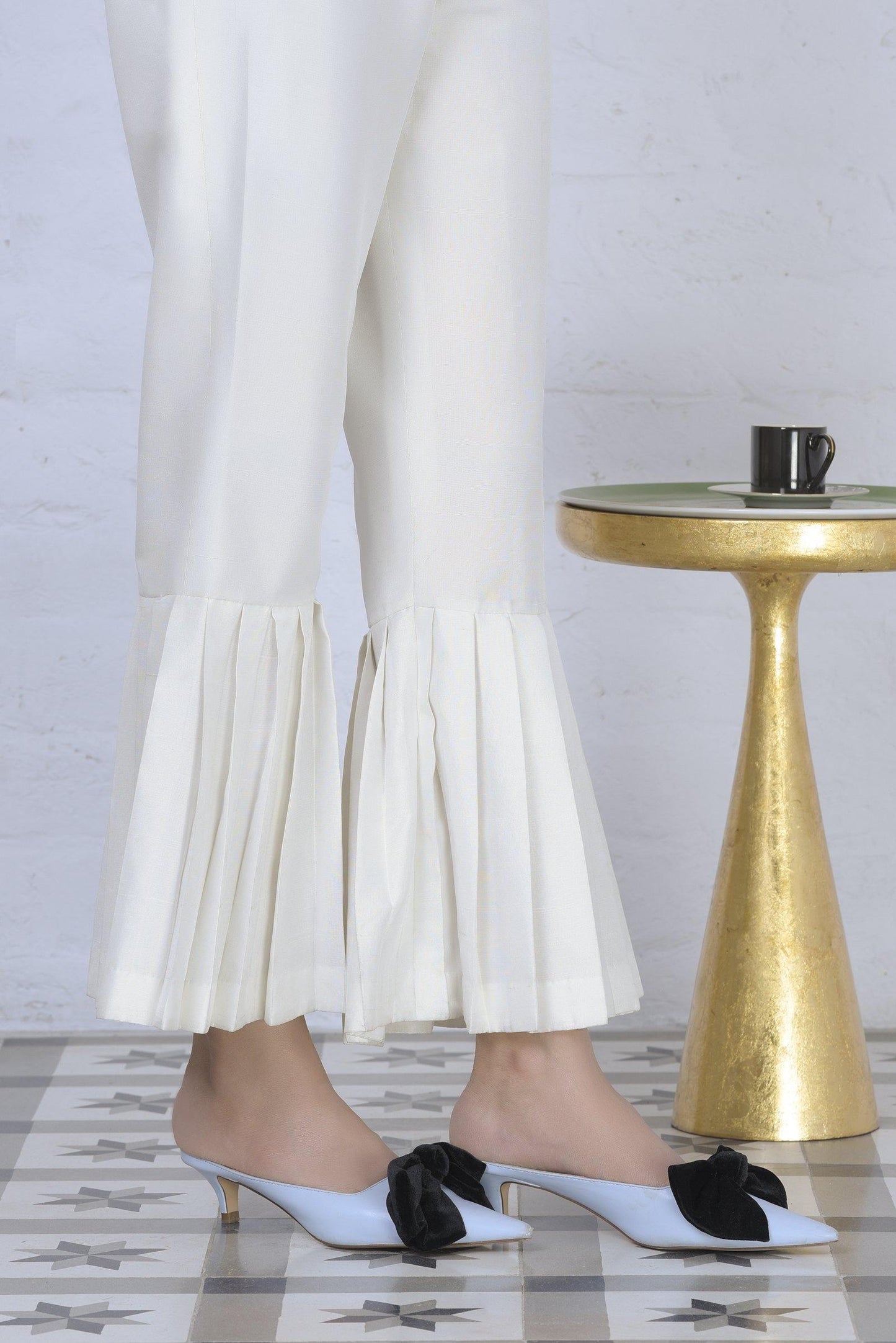 FRILLED FANTASY (EVT 48) - ELAN Staging