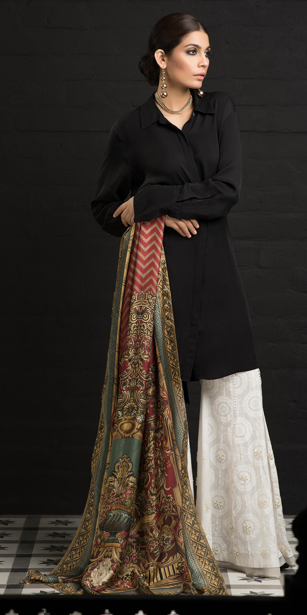 ARMEEN (A-EV-1710098) - ELAN Staging