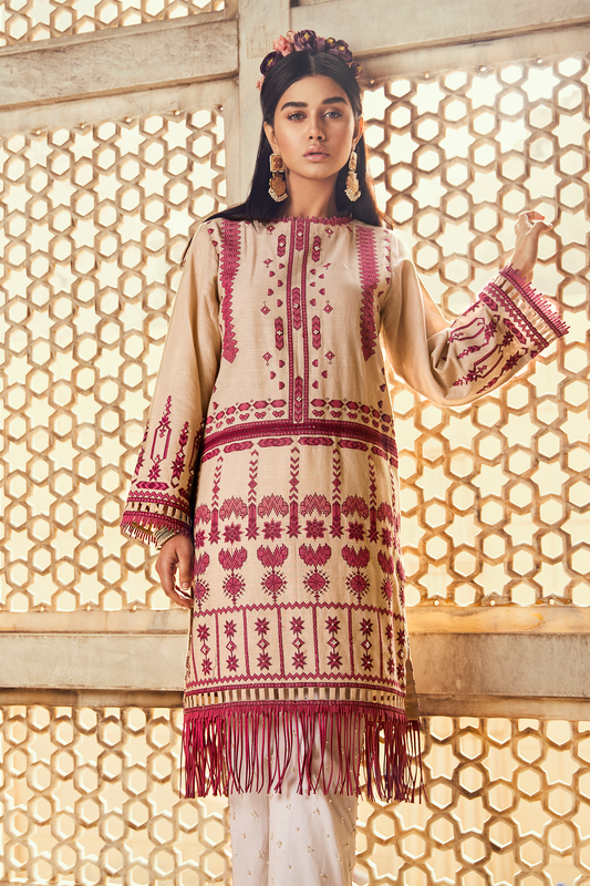 ALBAYROONI PINK (EV-1711105) - ELAN Staging