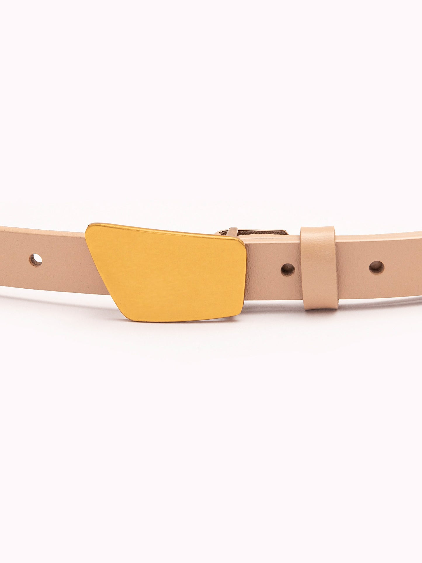 Deshaped Logo Belt