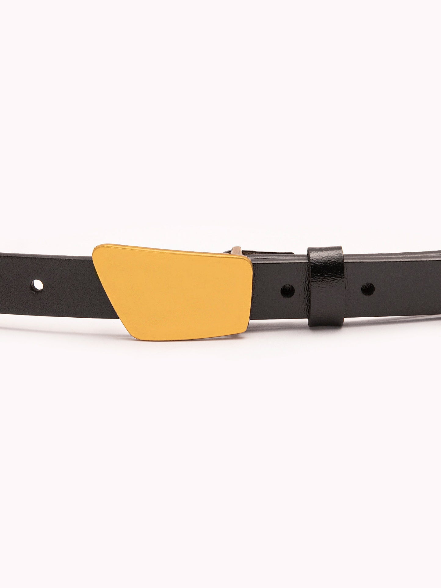 Deshaped Logo Belt