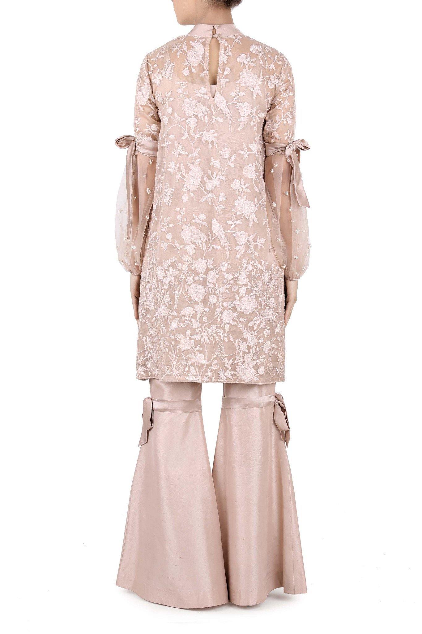 FRENCH CHINOSERY PCH-PRT - ELAN Staging