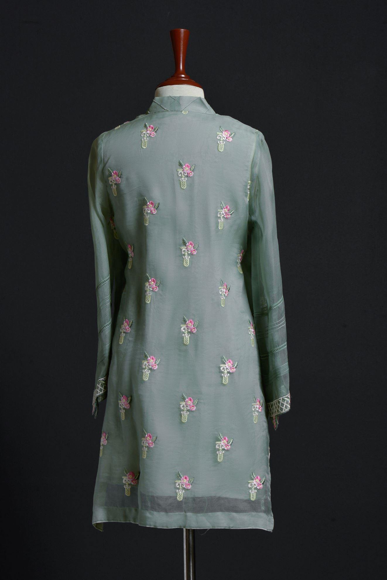 LP-001 (LUXURY PRET) - Saya