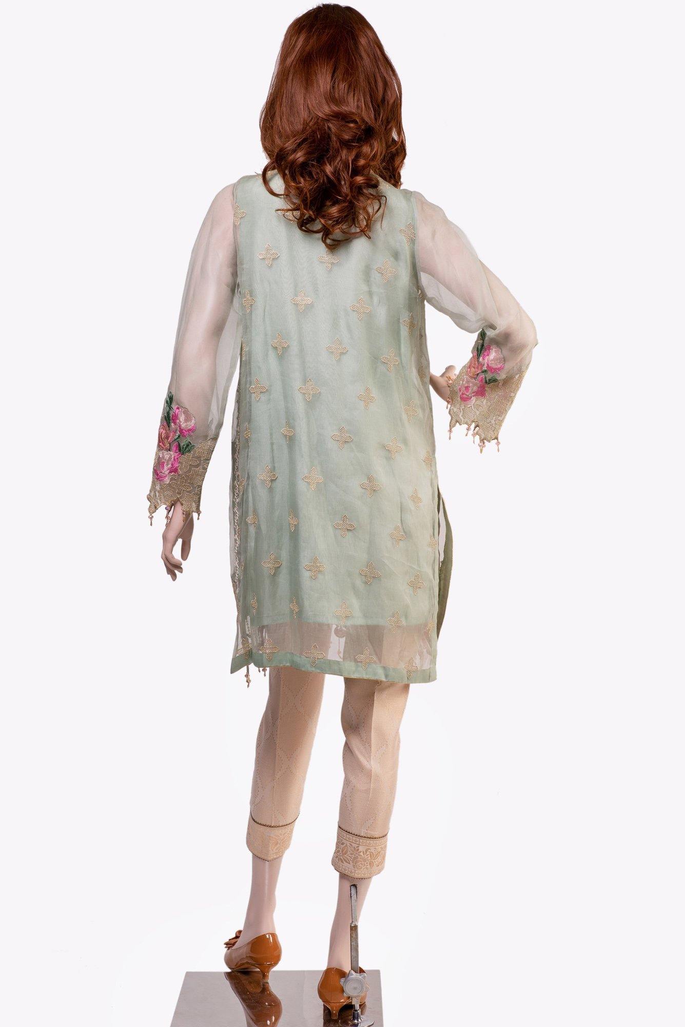 LP-017 (LUXURY PRET) - Saya