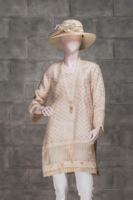 LP-025 (LUXURY PRET) - Saya