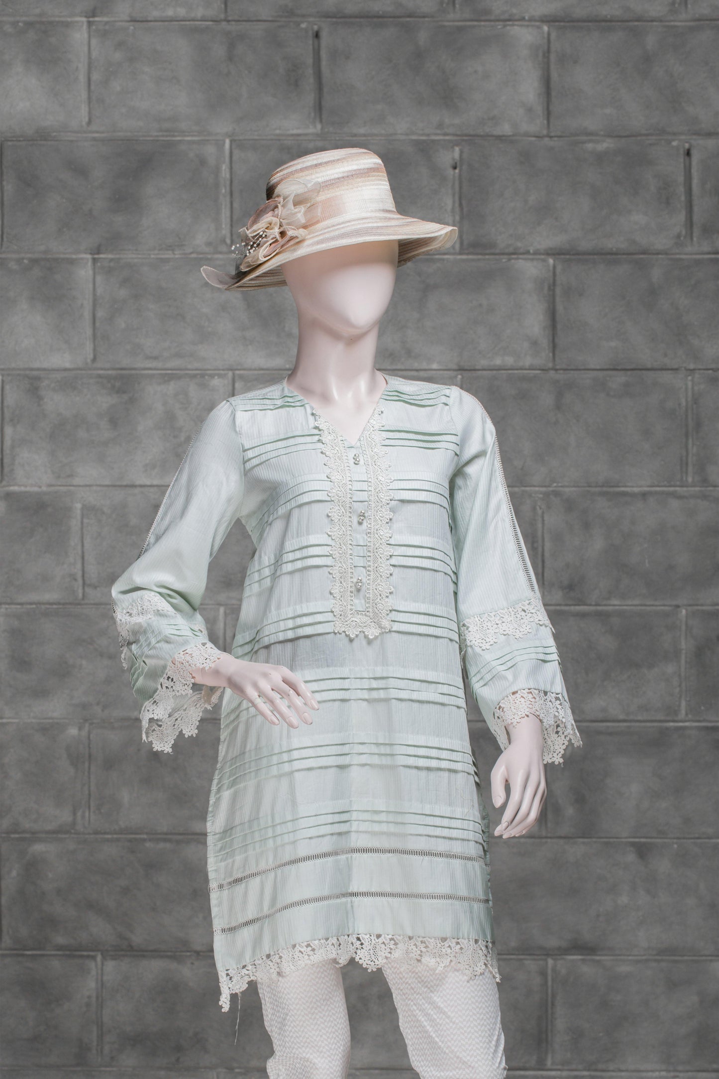 LP-026 (LUXURY PRET) - Saya