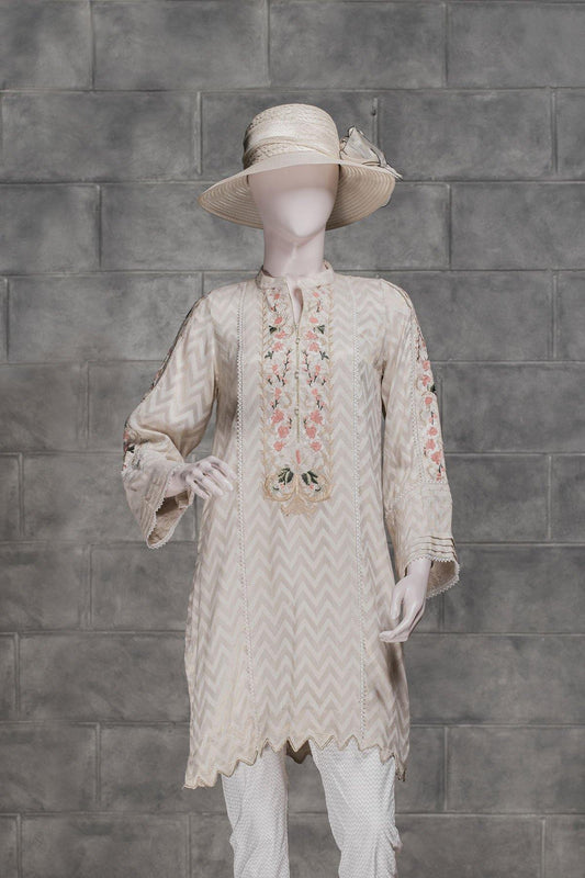LP-032 (LUXURY PRET) - Saya
