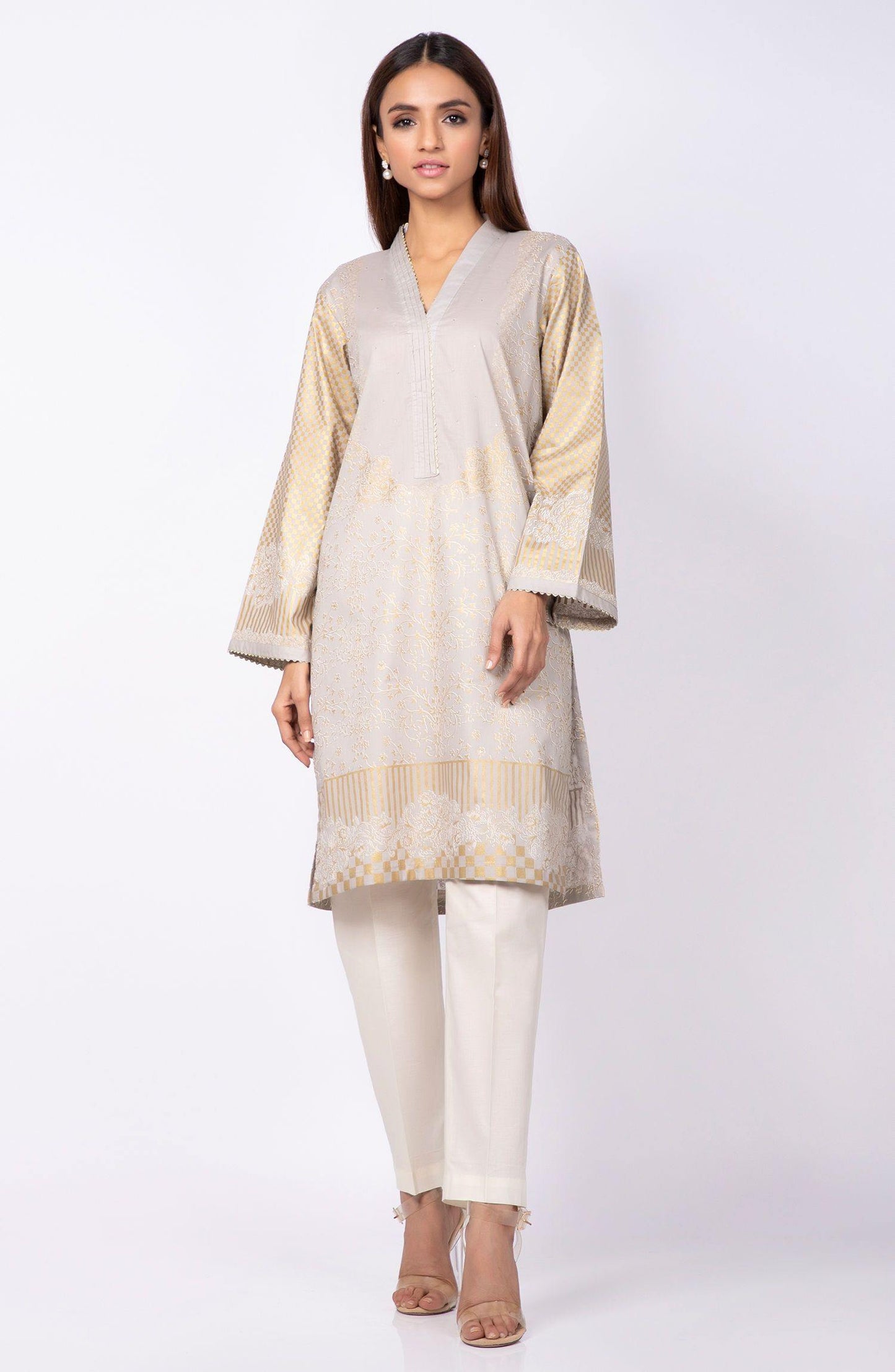 NRHC-041/OPAL GREY - ELAN Staging