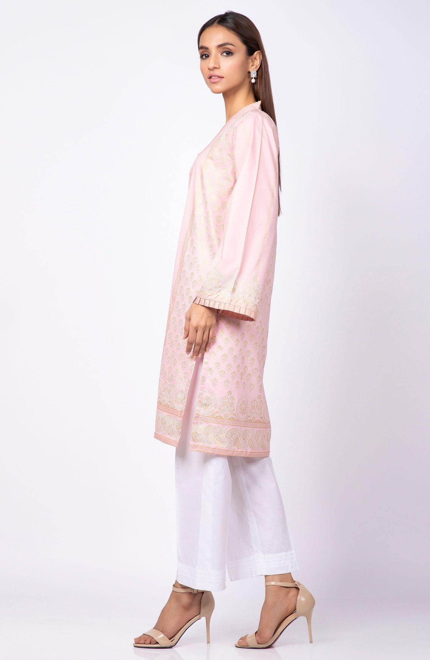 NRHC-042/ROSE QUARTZ - ELAN Staging