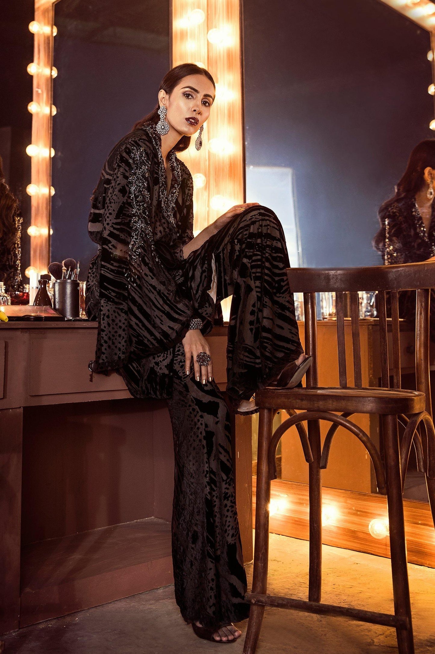 PLUSH MADAME (EP-1712078) - ELAN Staging