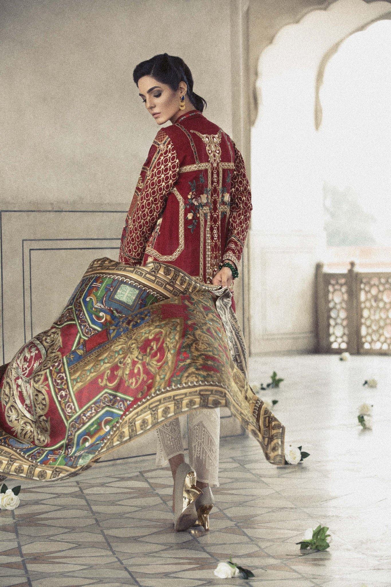 ROYAL MYTH  (A-EV) - ELAN Staging