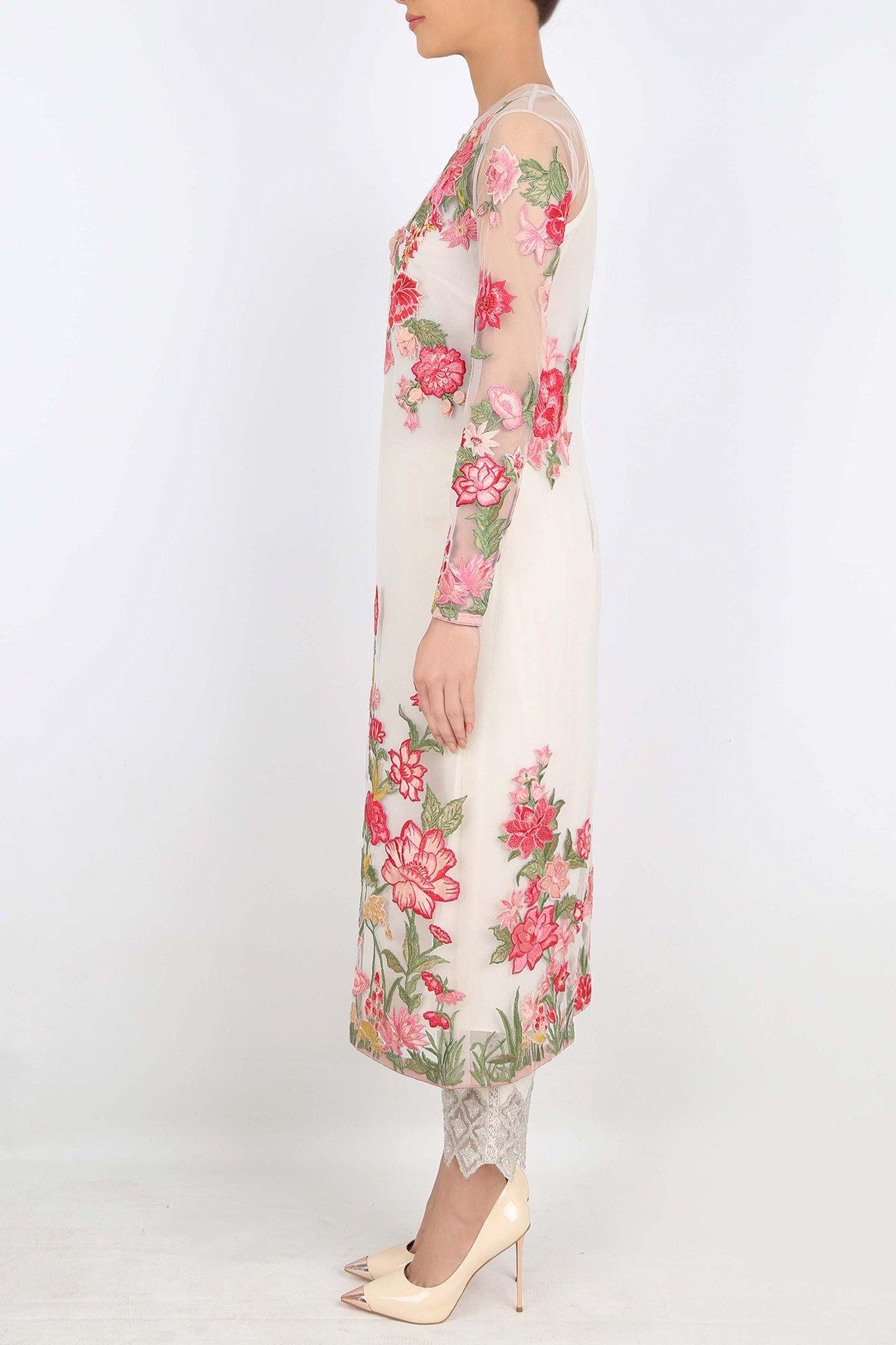 VICTORIAN SUMMER WHT-PRT - ELAN Staging